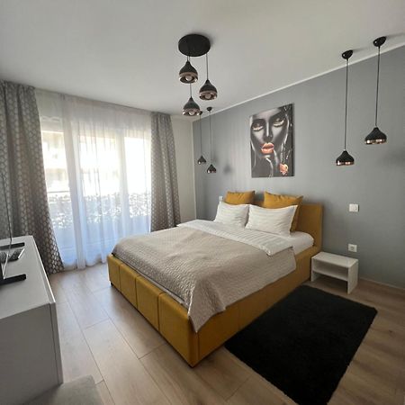 Qualis Apartament Brașov Exterior foto