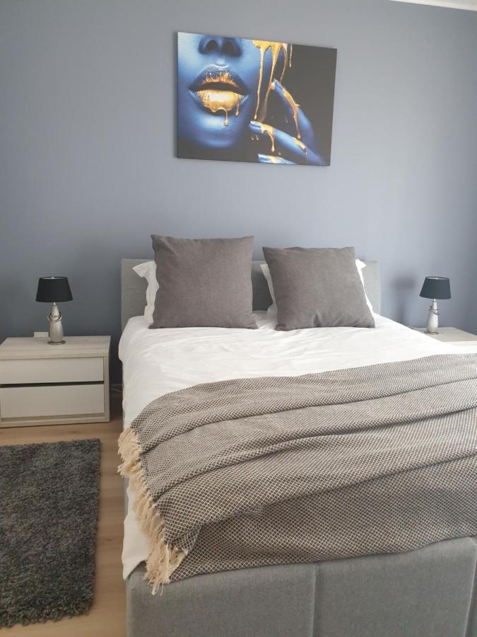 Qualis Apartament Brașov Exterior foto