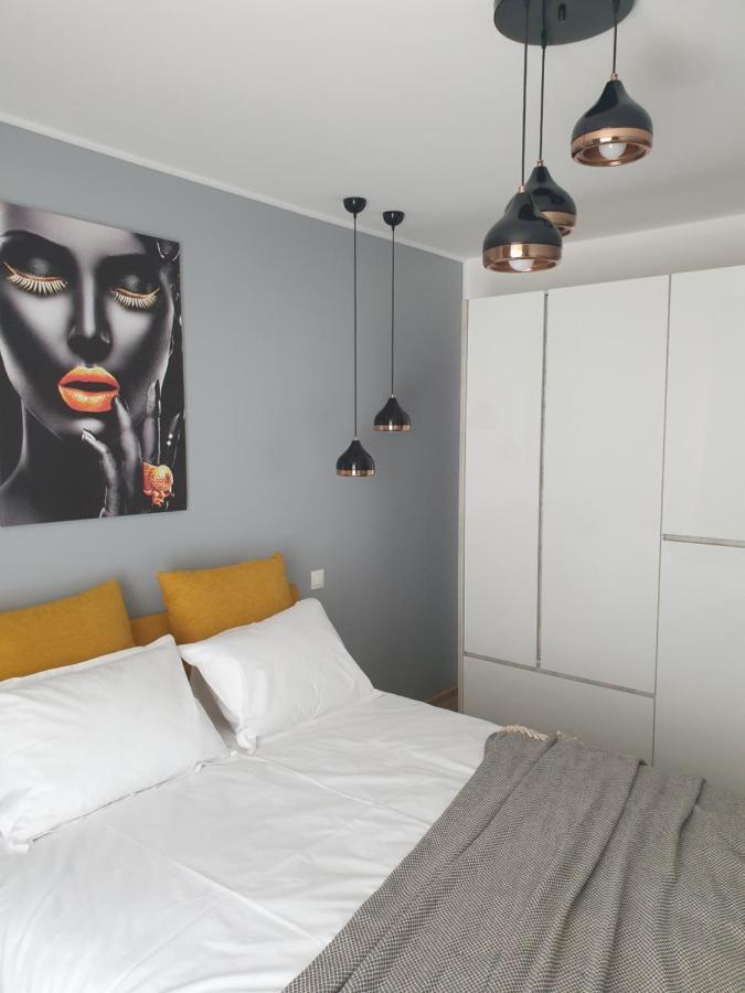 Qualis Apartament Brașov Exterior foto