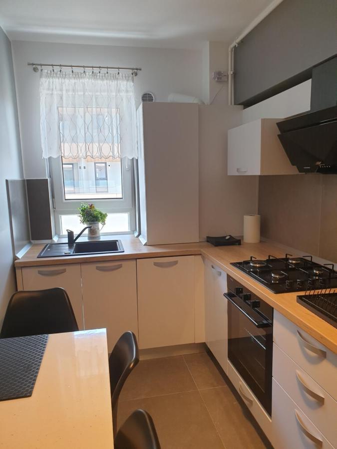 Qualis Apartament Brașov Exterior foto