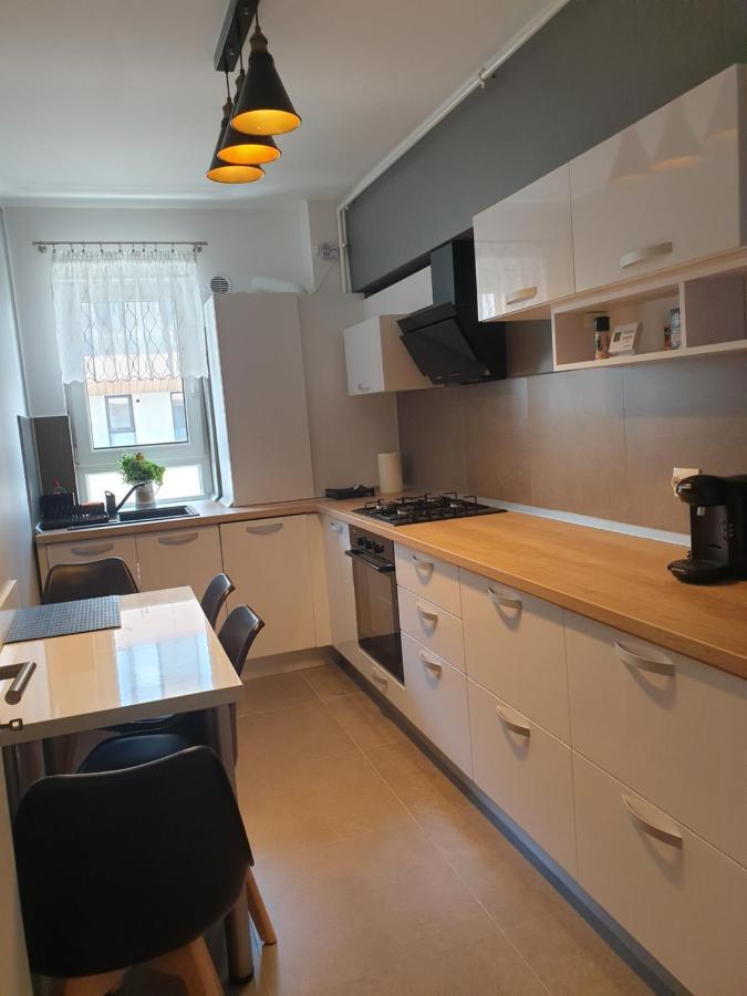 Qualis Apartament Brașov Exterior foto